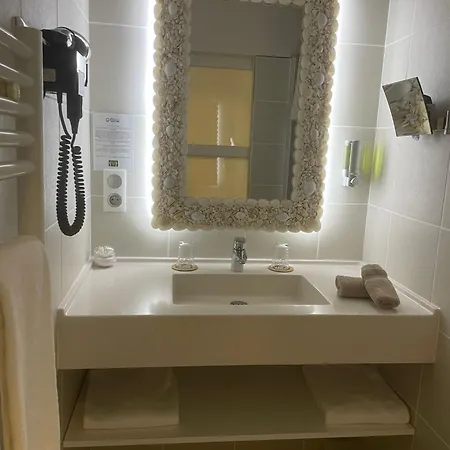 De La Tabletterie 3* Méru