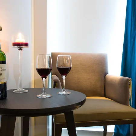 De La Tabletterie Hotel Méru