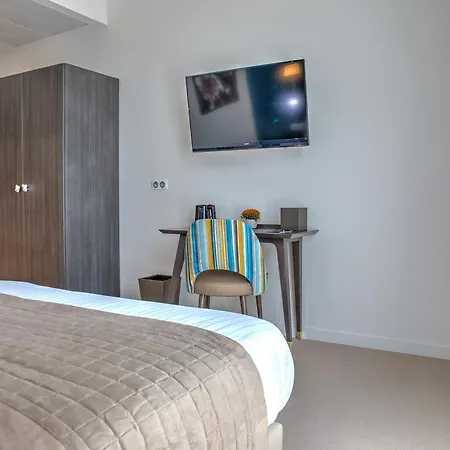 Hotell De La Tabletterie 3*