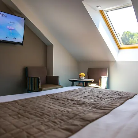 De La Tabletterie Otel