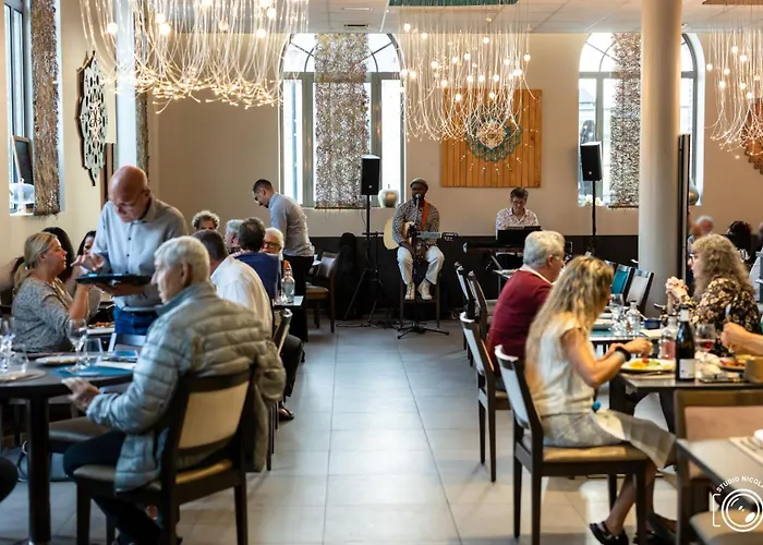 De La Tabletterie Hotel