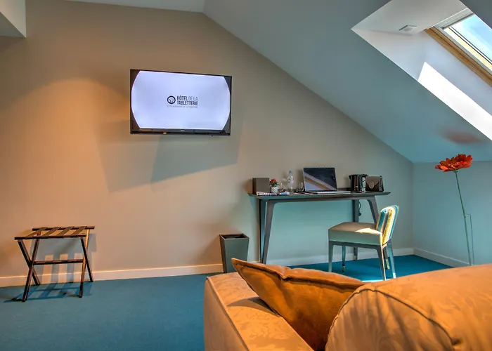 De La Tabletterie Hotel Méru