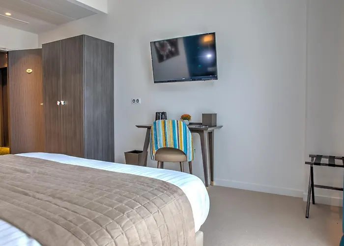 Hotel De La Tabletterie 3*